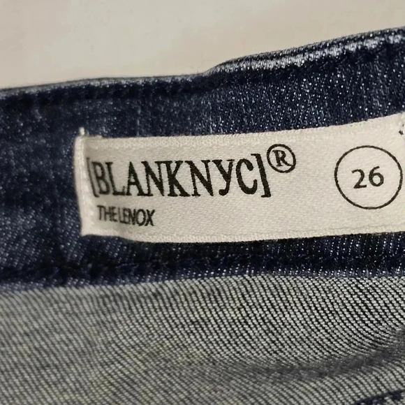 BlankNyc The Lenox High Rise Short Dark Wash Button Fly Raw Hem Sz 26 - Picture 10 of 14